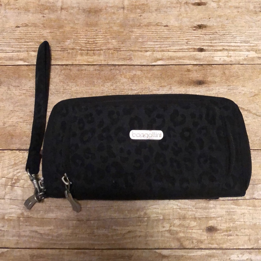 BAGGALLINI || Black Cheetah Wallet